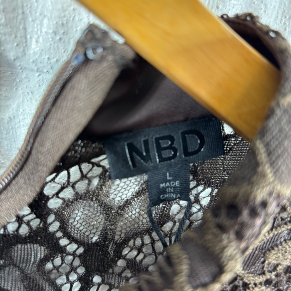 NBD Lace Everleigh Gown in Chocolate Brown NWT Large - Picture 7 of 7